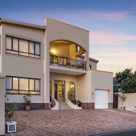 Auriols Guest House Parow Dış mekan fotoğraf