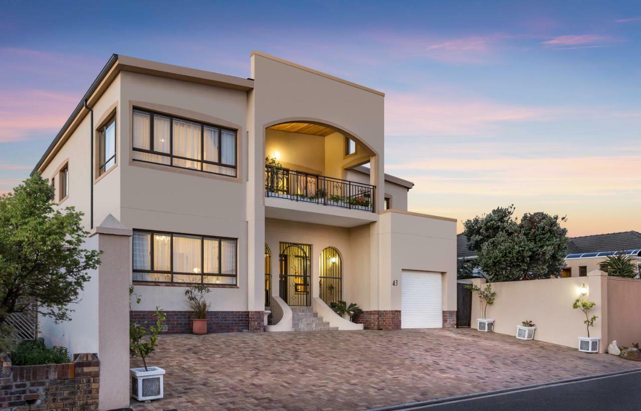 Auriols Guest House Parow Dış mekan fotoğraf